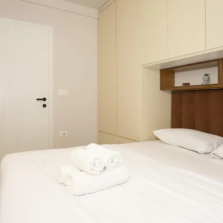 Urbanretreat Апартаменты Тирана