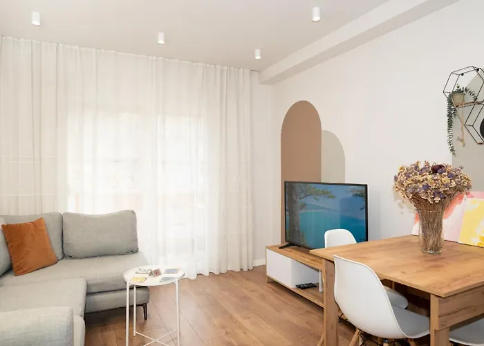 Urbanretreat Апартаменты Тирана